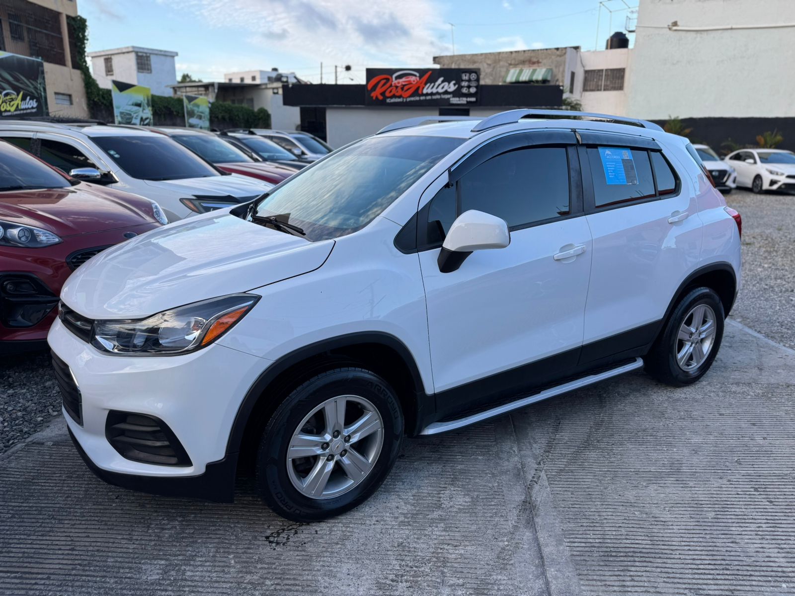 jeepetas y camionetas - Chevrolet Trax LS 2021 0