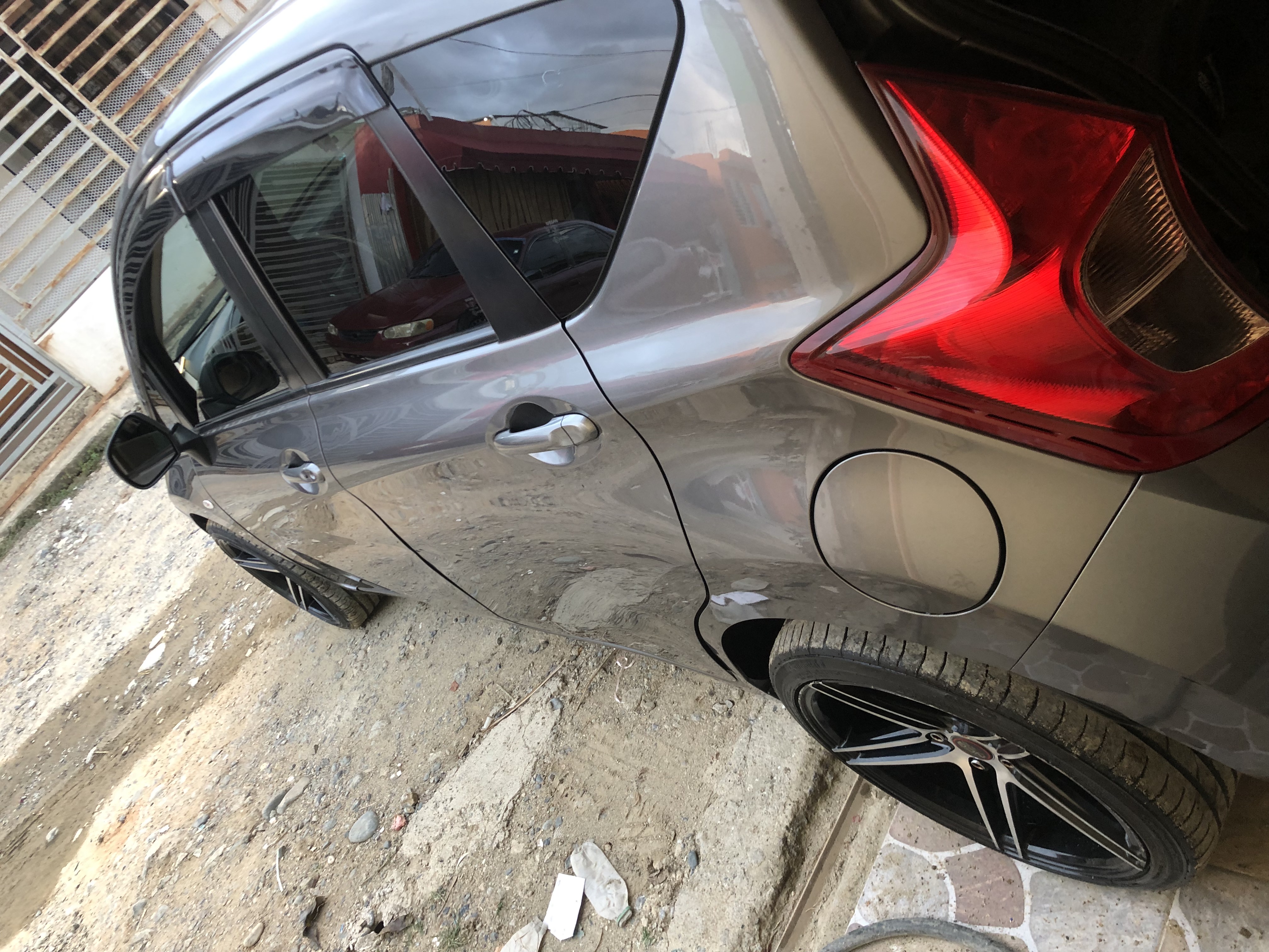 carros - Nissan note 2013  2