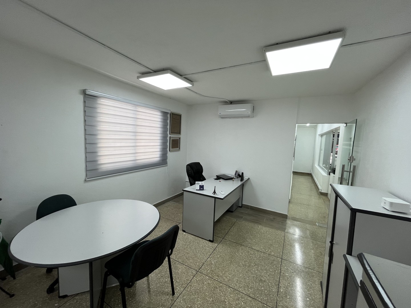 casas - El Millon casa - oficina con 10 parqueos  7
