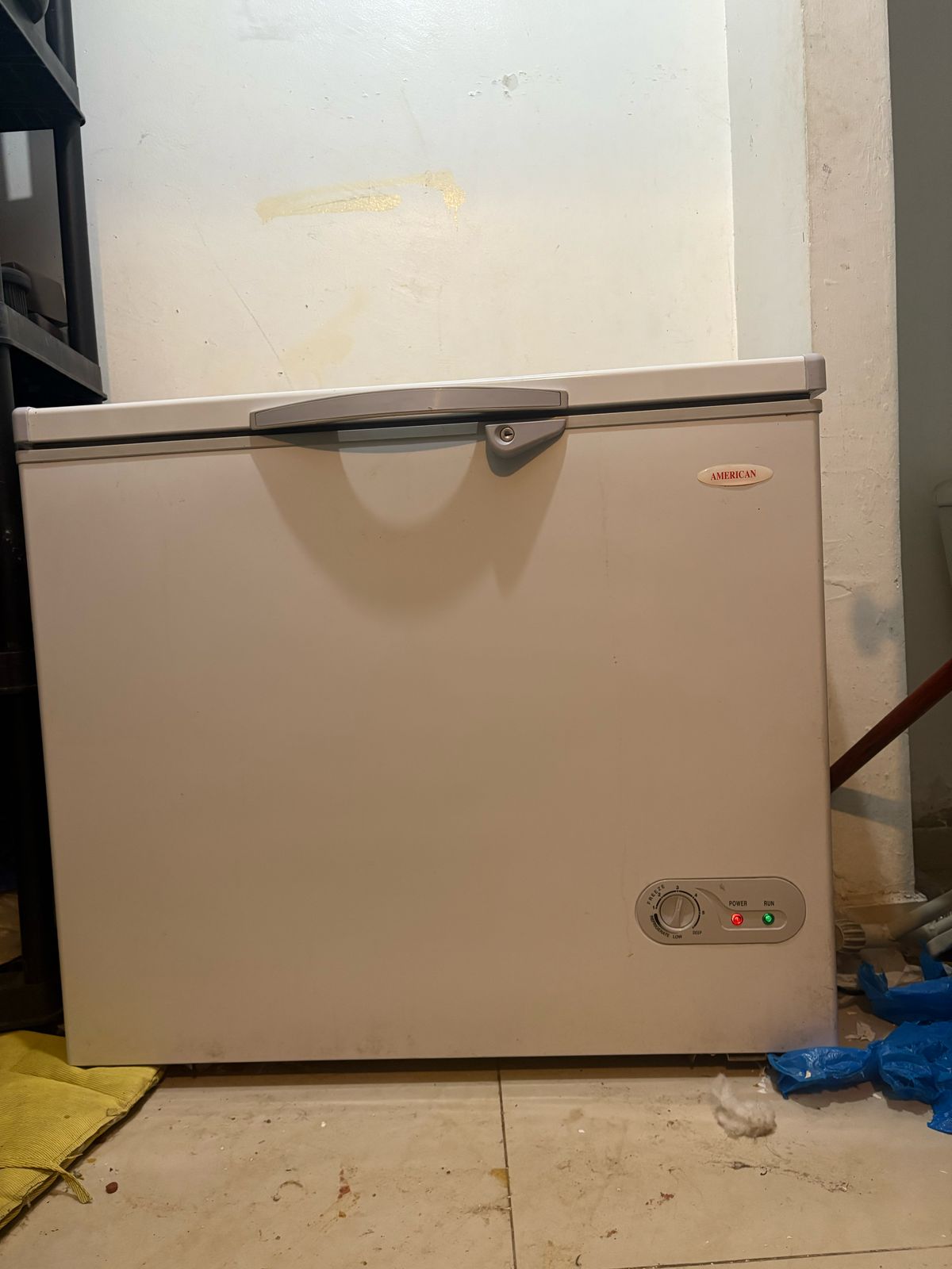 equipos profesionales - Freezer Horizontal American 5 P.C. FC-050  1