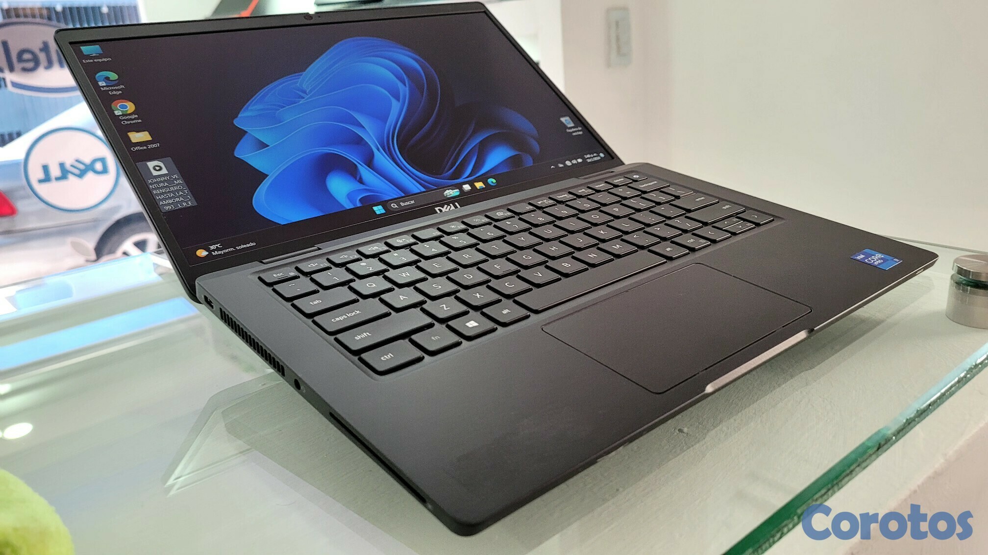 computadoras y laptops - Laptop Dell Slim 14 Pulg Core i7 11th Gen Ram 16gb ddr4 Disco 1tb Video 8gb 1