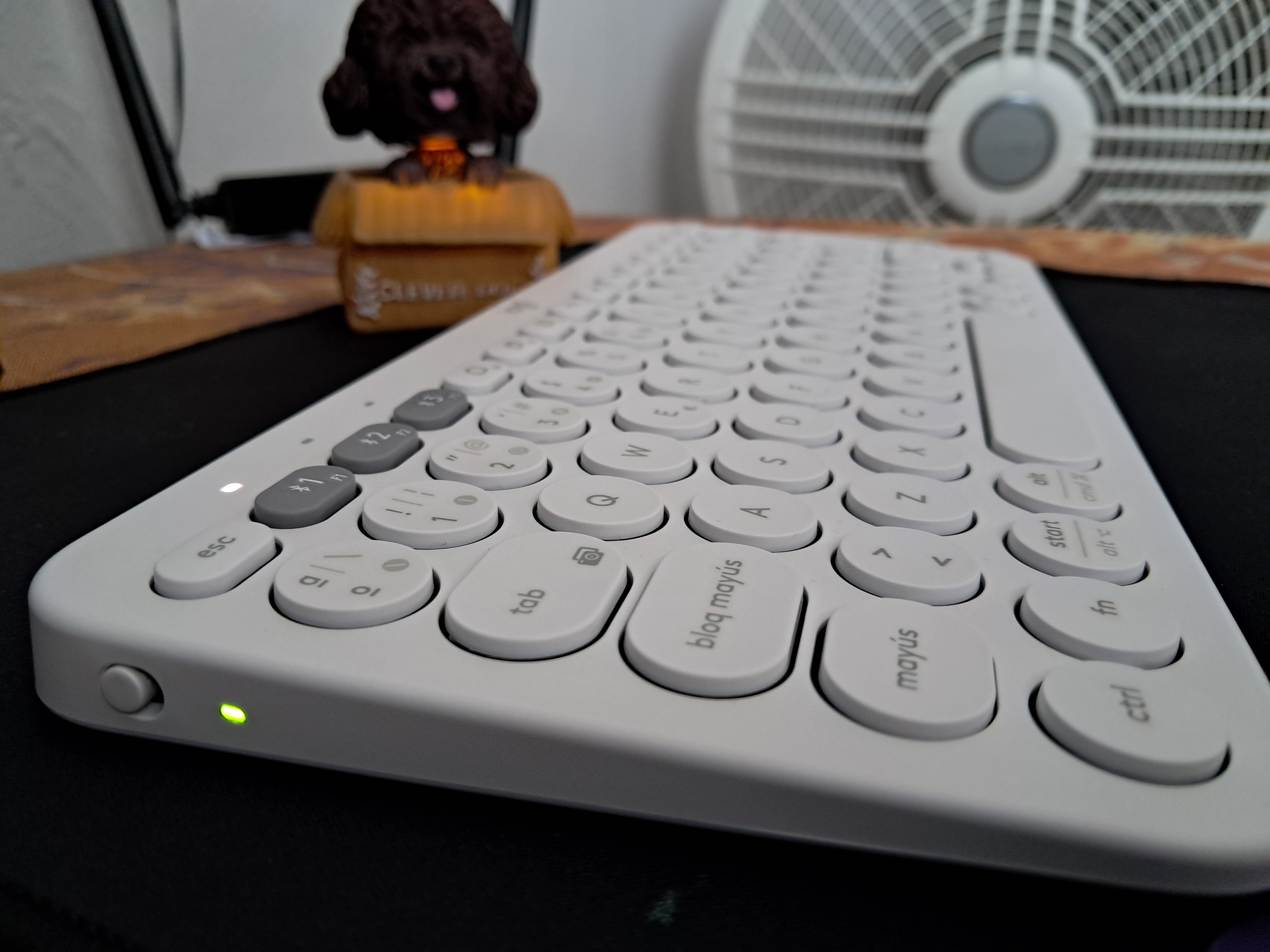 computadoras y laptops - ¡Teclado Logitech K380 Blanco, como nuevo! ✨  4