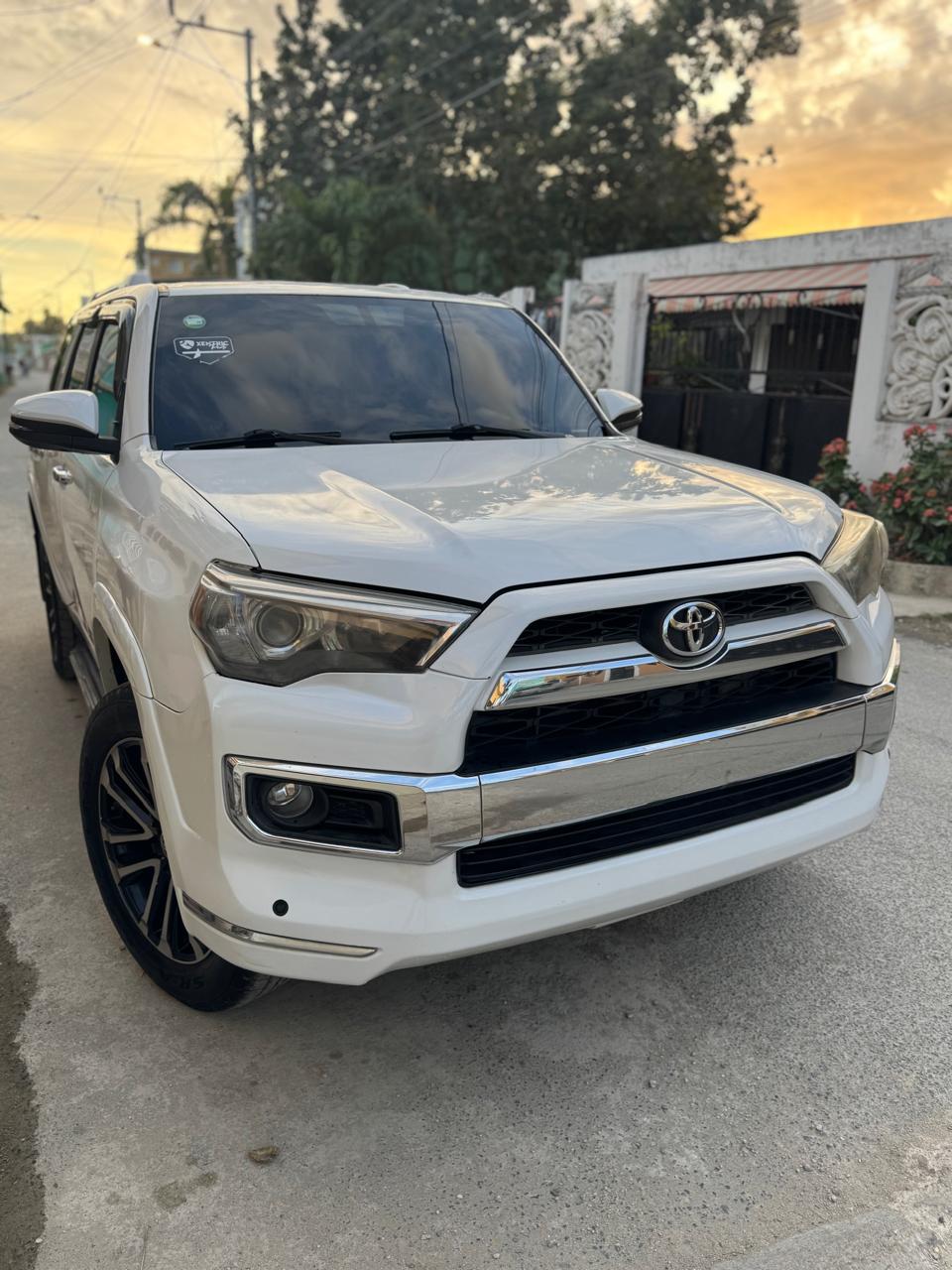 jeepetas y camionetas - Toyota 4runner 2011