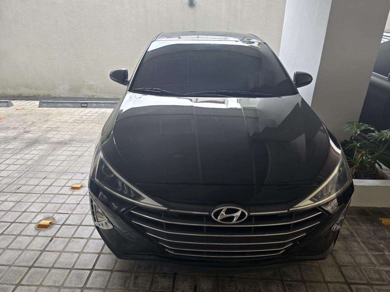 carros - Hyundai Avante color negro  0