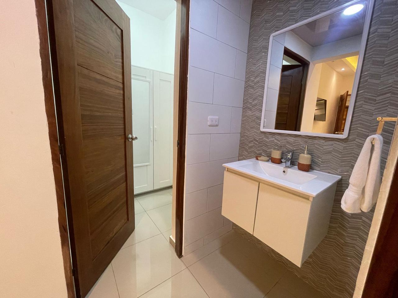 apartamentos - 💎𝐒𝐄 𝐕𝐄𝐍𝐃𝐄 apartamento urbanización Miramar 3