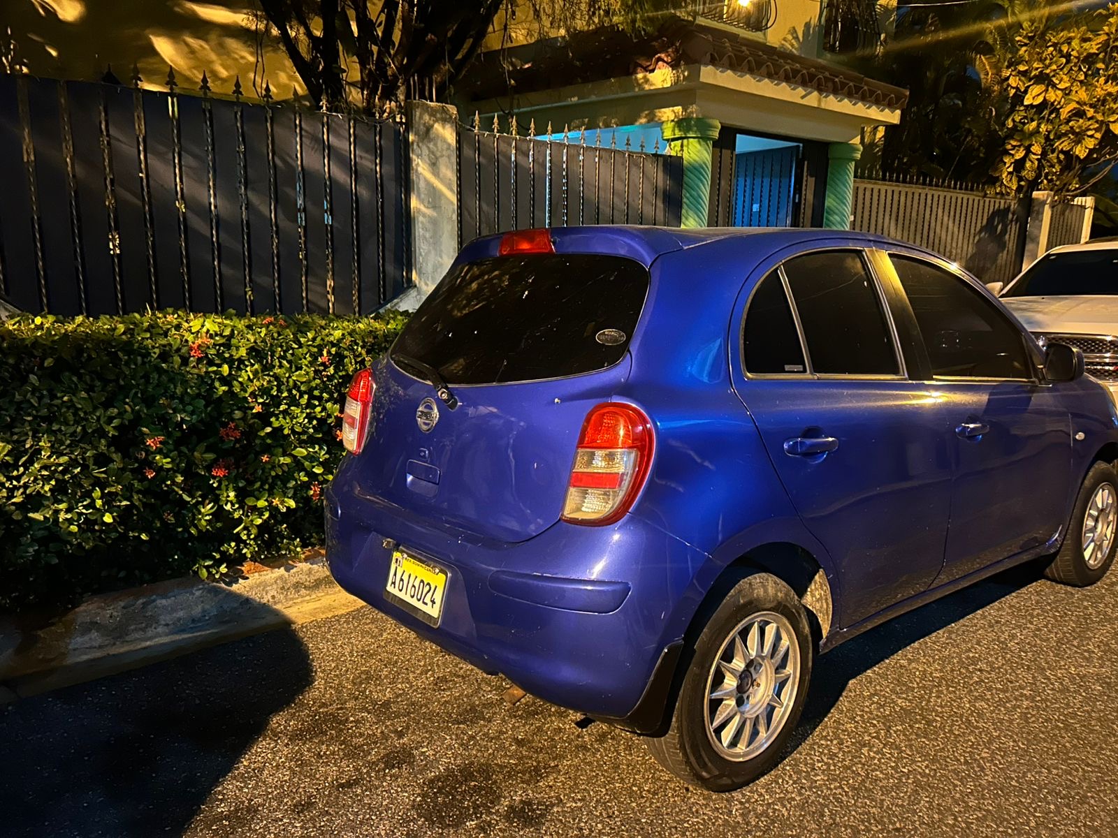 carros - Se vende Nissan march 2014 2
