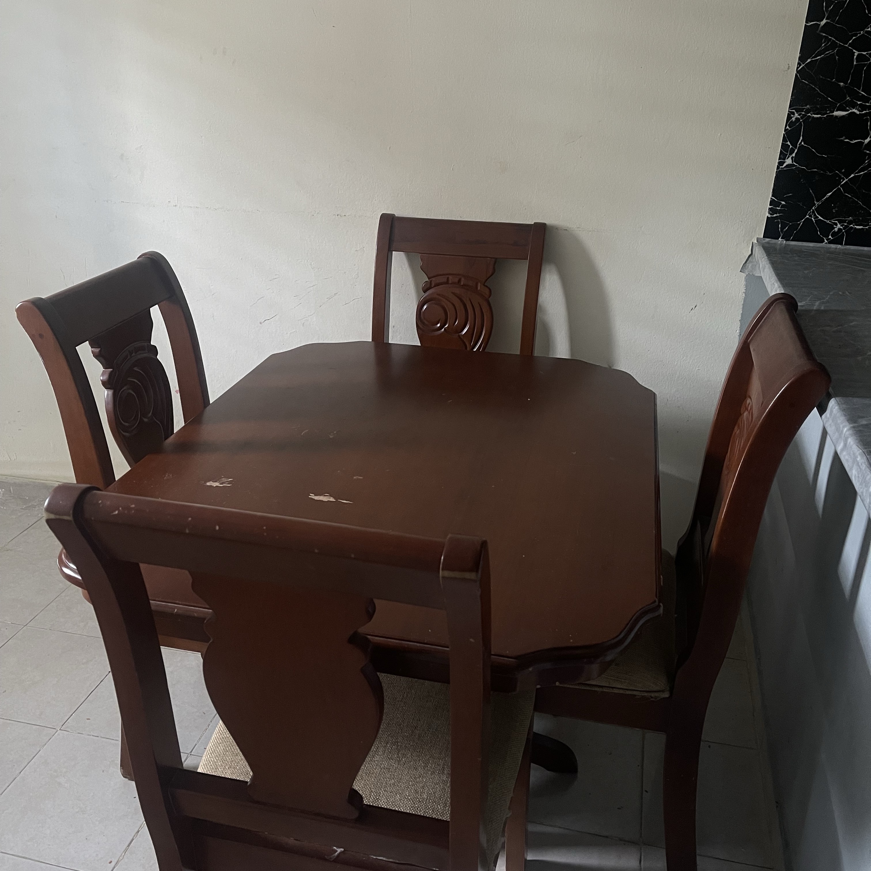 muebles y colchones - comedor de 4 sillas 