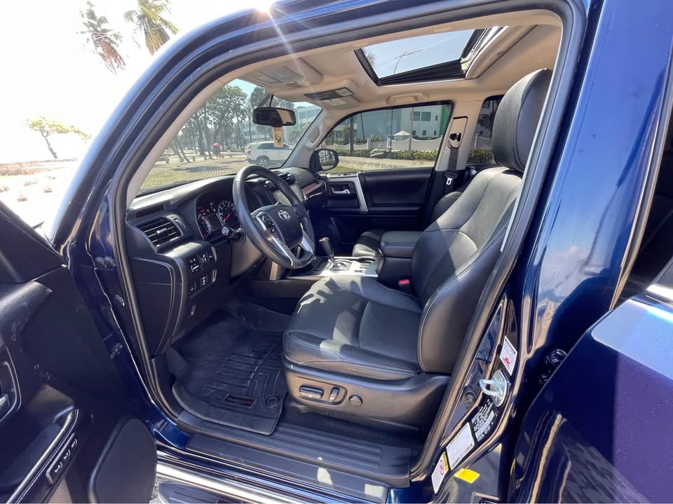 jeepetas y camionetas - TOYOTA 4RUNNER LIMITED 2019 1