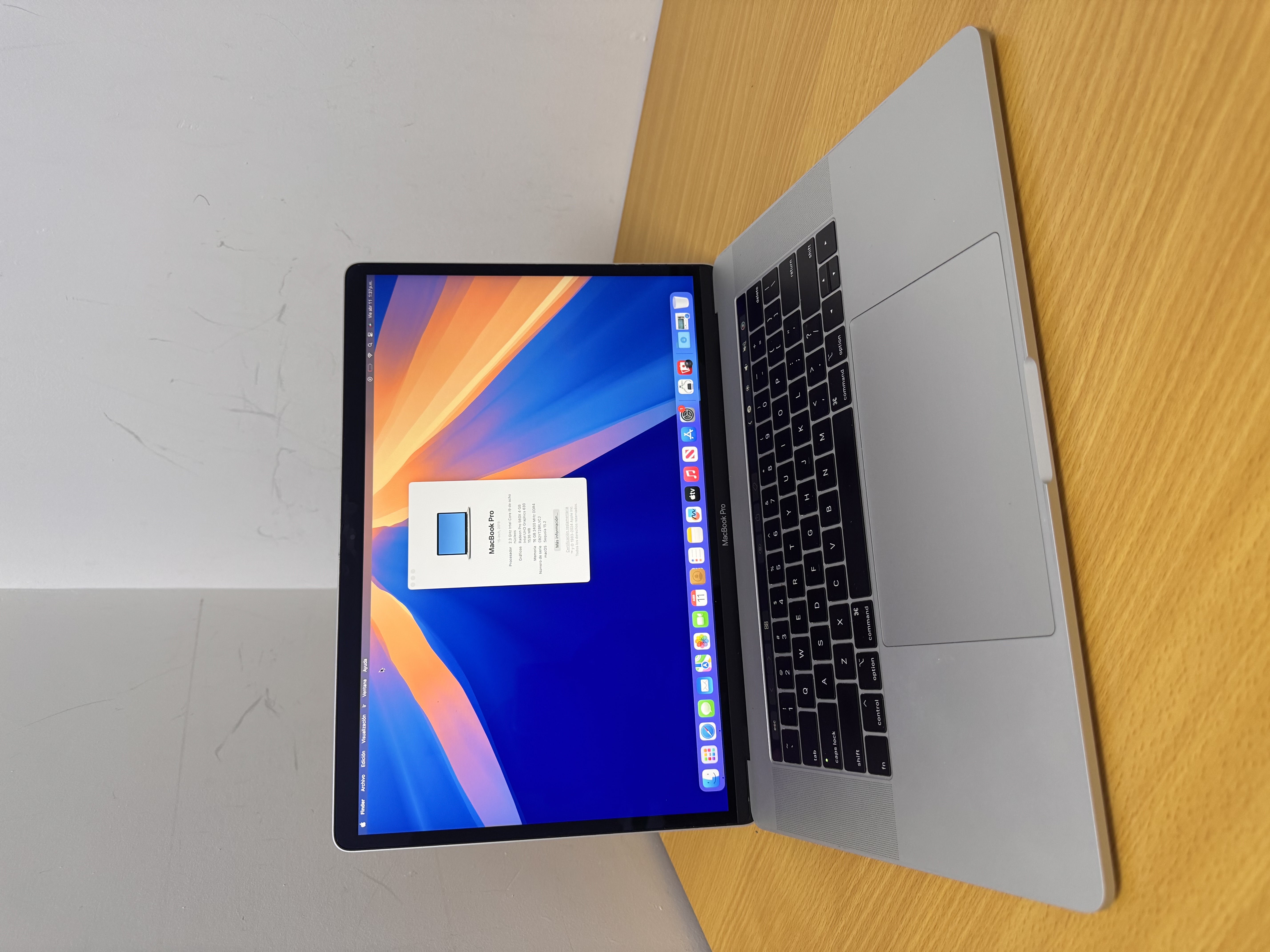 computadoras y laptops - MacBook Pro 15-inch 2019 i9 Doble Tarjeta Gráfica 4
