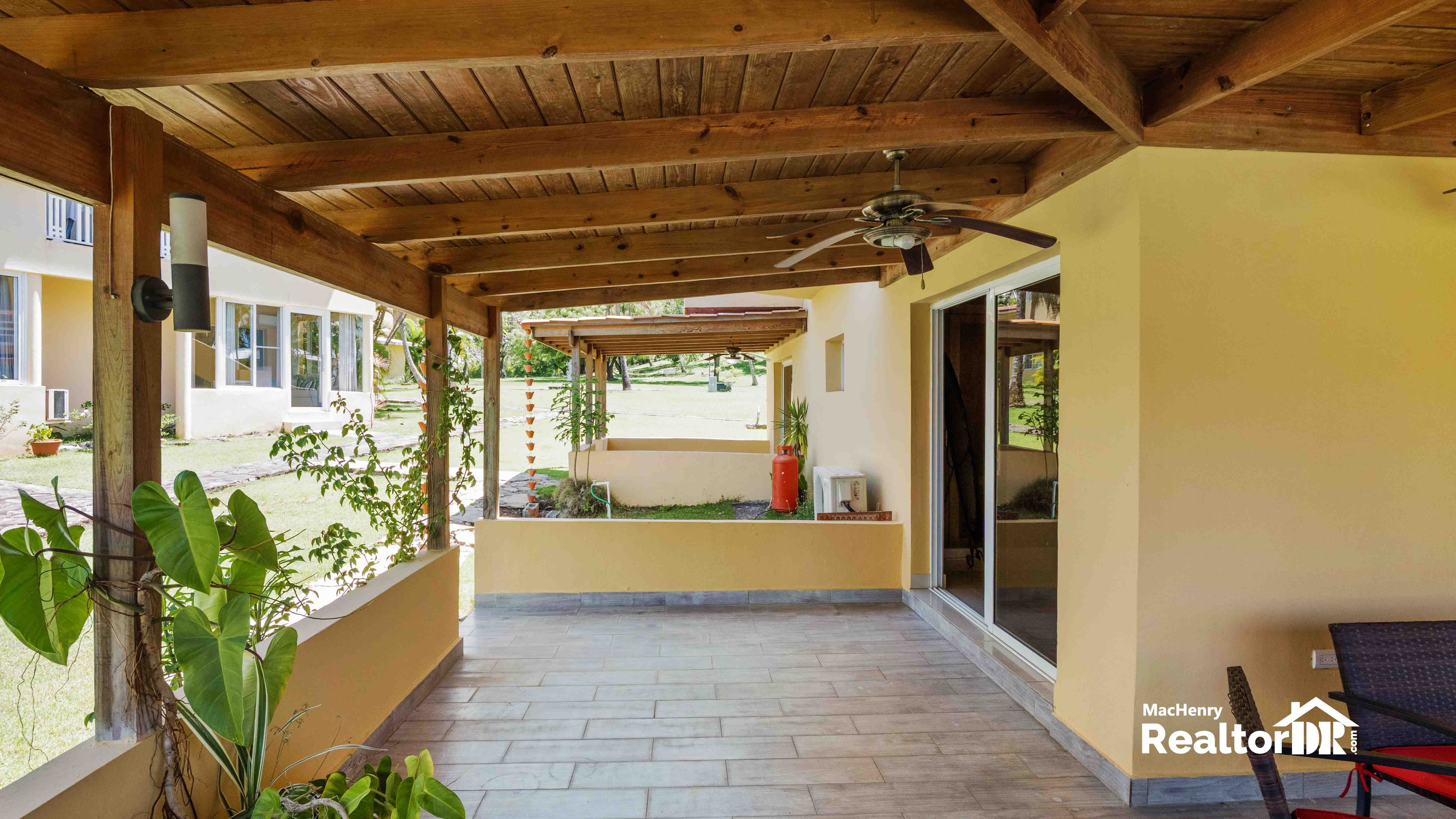 apartamentos - US$243K Cerca de Playa Dorada 3Hab y 3Banos 1
