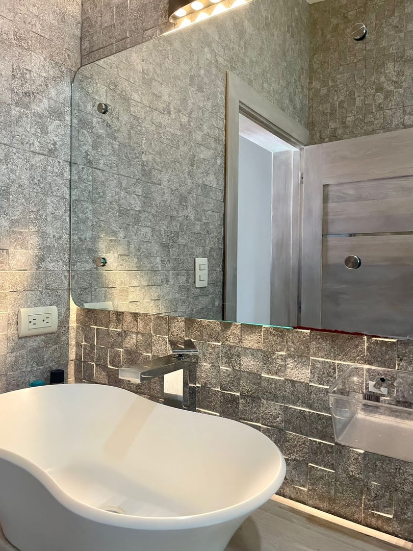 casas vacacionales y villas - Hermosa Villa de 3 Niveles con Vista al Oceano 6