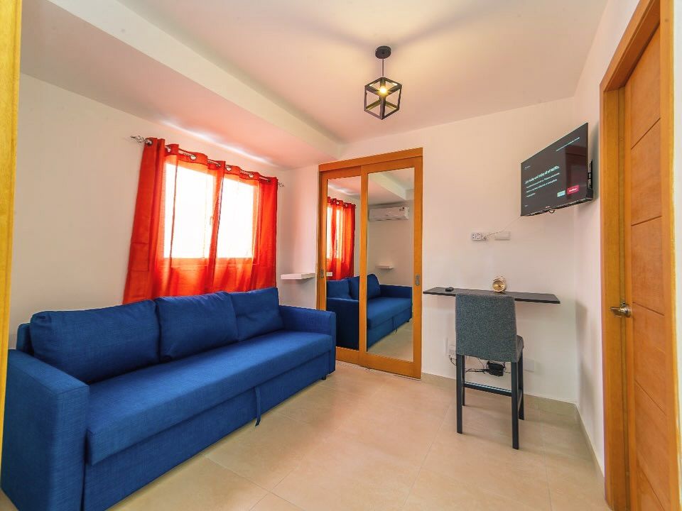 apartamentos - Se alquila apartamento  amueblado con piscina y Gym en Evaristo Morales 3