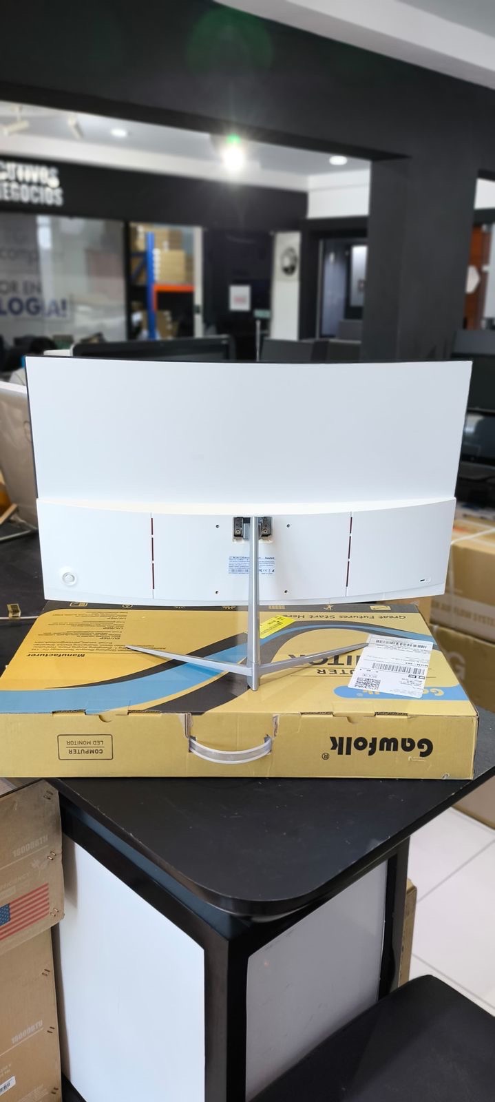 computadoras y laptops - Monitor curvo de 27 pulgadas  3