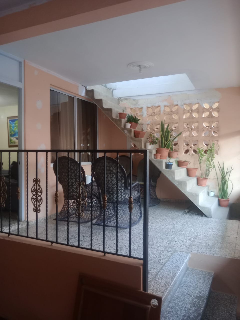 casas - VENDO CASA EN LOS MINA TIENE DOS APARTAMENTO ARRIBA 