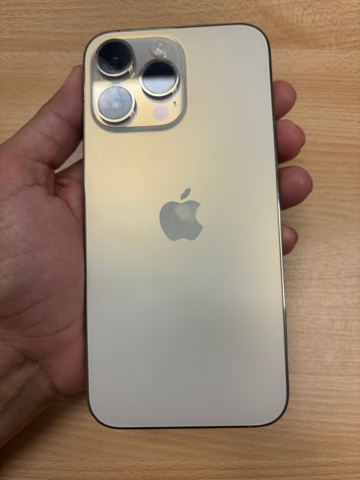 celulares y tabletas - Vendo IPHONE 14 PRO MAX CON PANTALLA ROTA 5