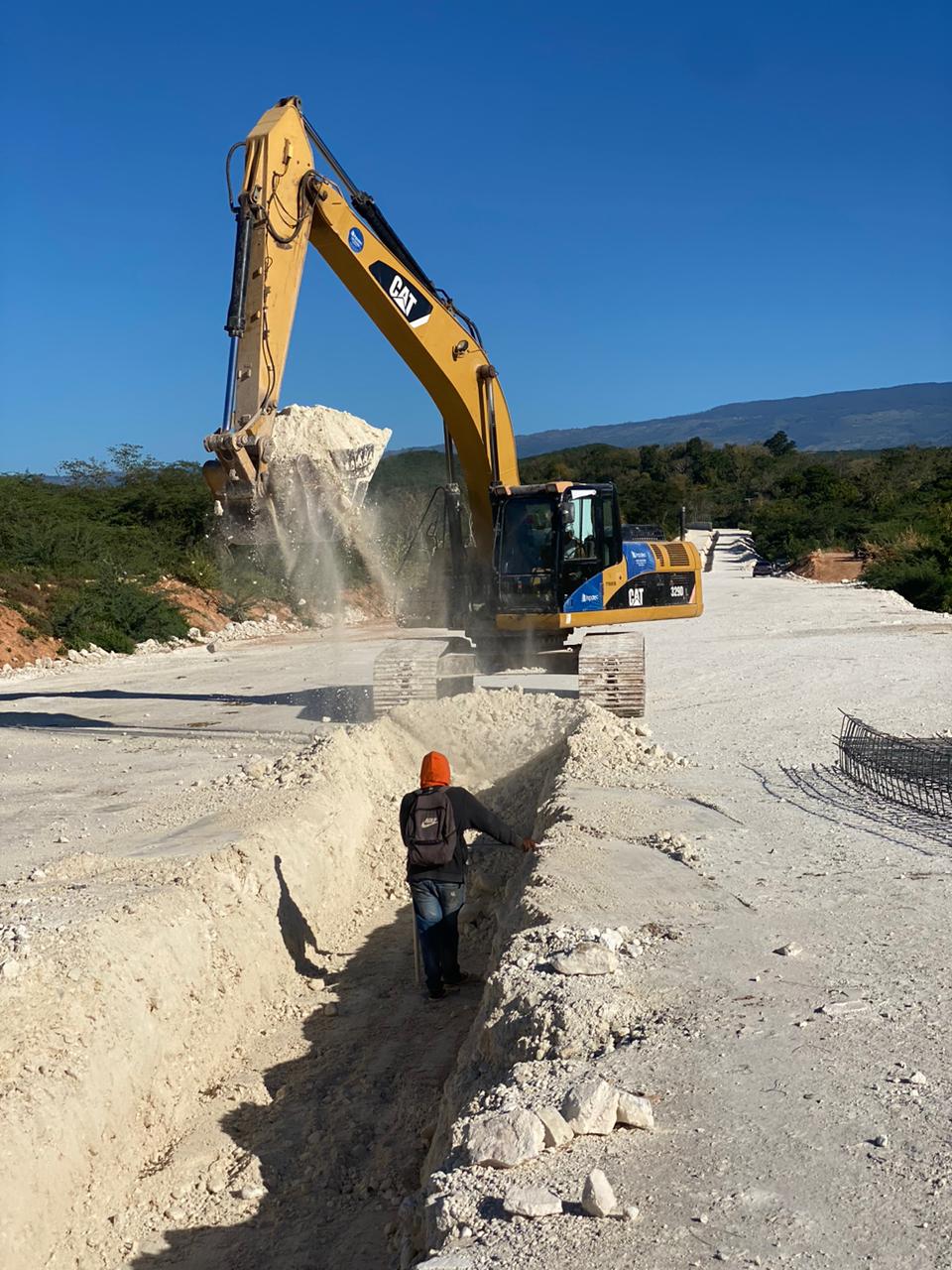 camiones y vehiculos pesados - Excavadora Caterpillar 329 DL 2010-Excelente Cond 1