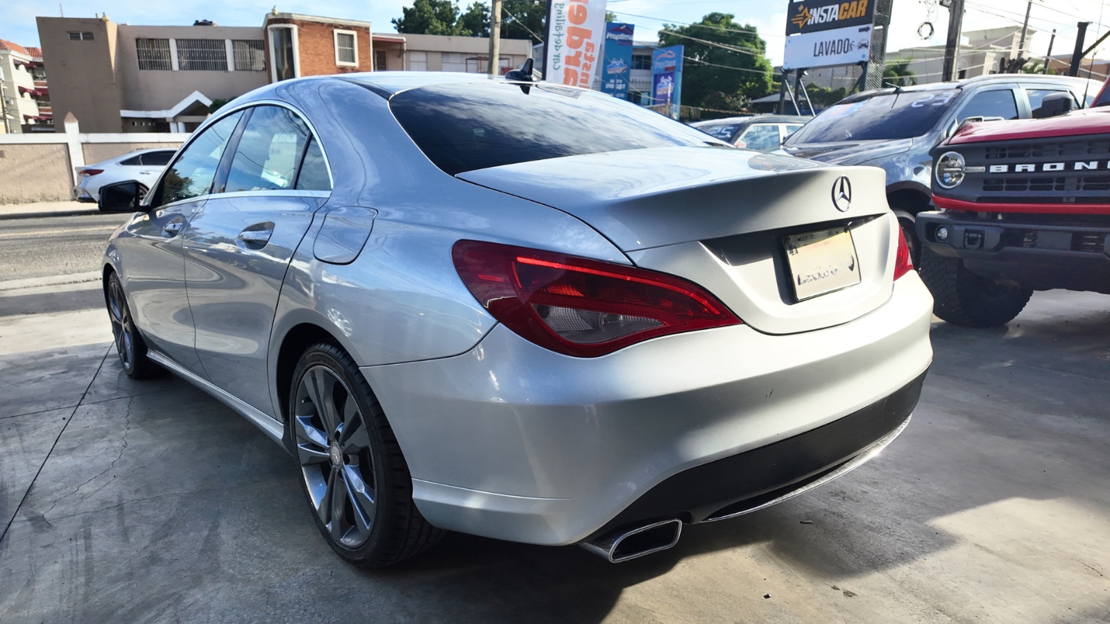 carros - MERCEDES BENZ CLASE CLA 180  2