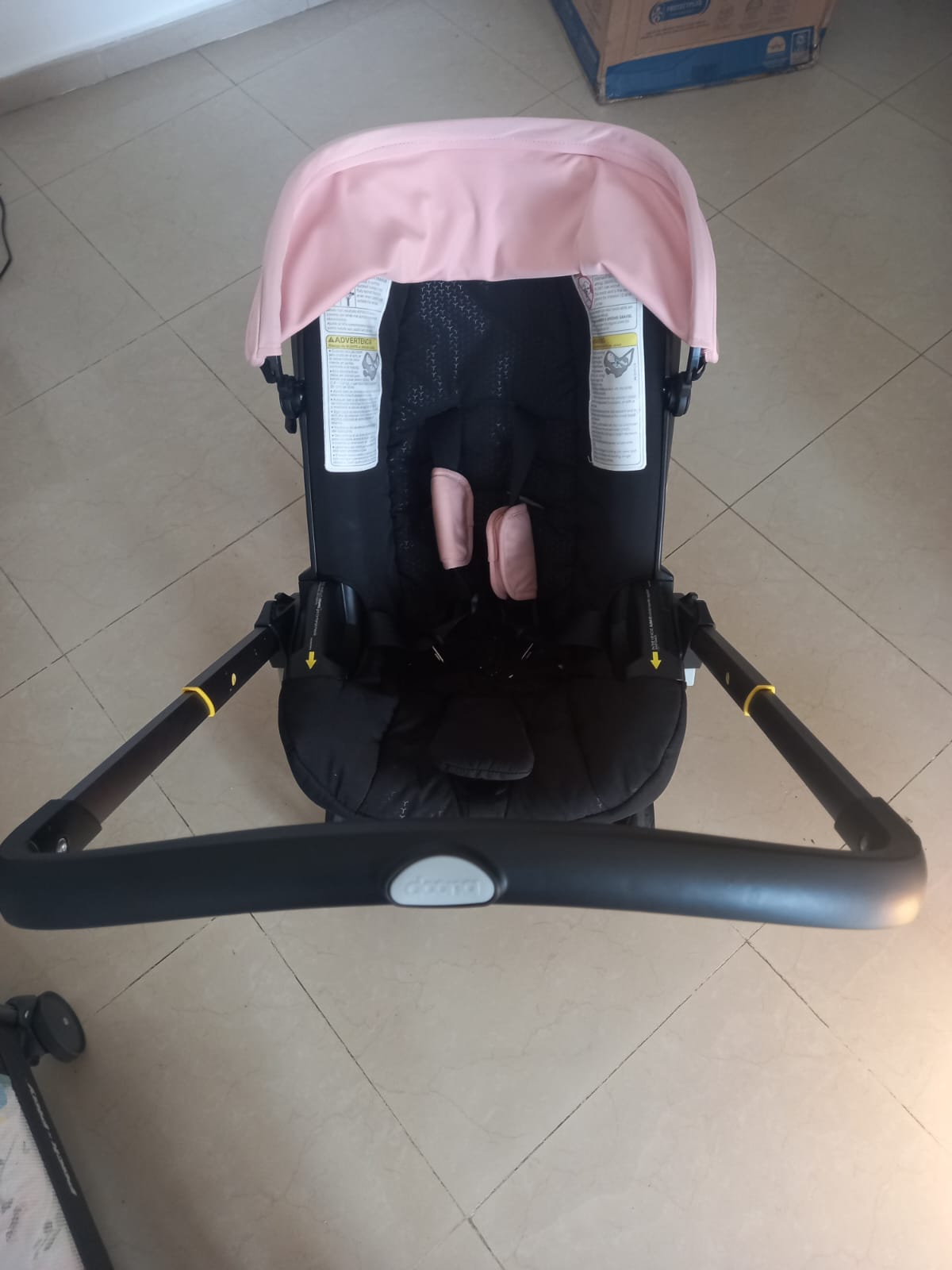 coches y sillas - Coche Doona convertible en cargador y asiento de carro  9