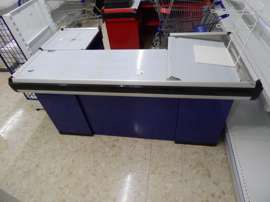 equipos profesionales - Mobiliario para area de caja de supermercado, minimarkets, y tiendas 1