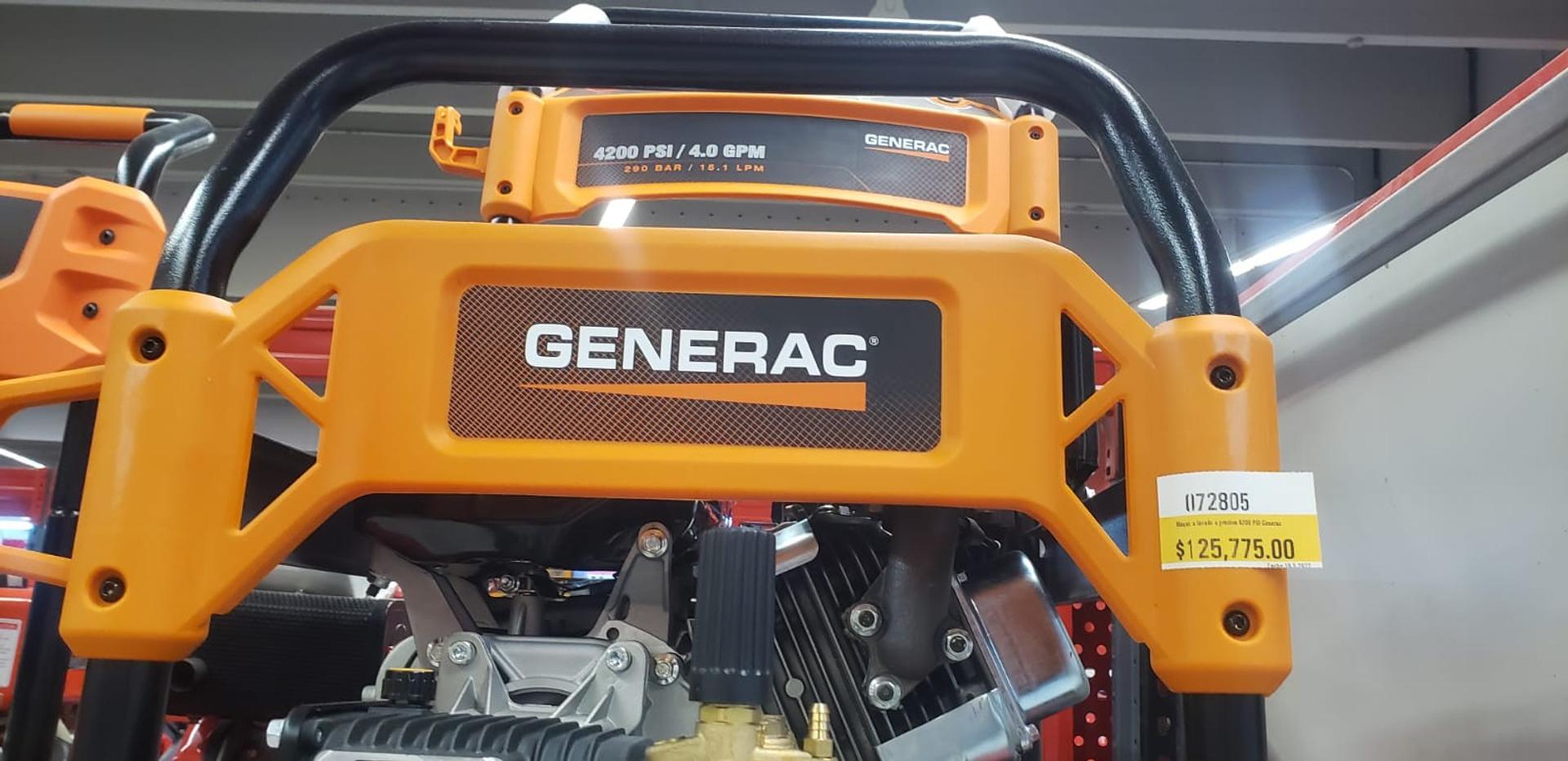 equipos profesionales - BOMBA DE LAVADO A PRESION - Gasolina - 4,200 PSI + Accesorios  1