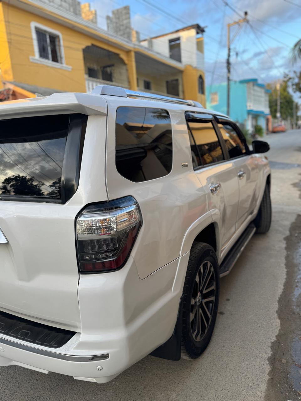 jeepetas y camionetas - Toyota 4runner 2011 1