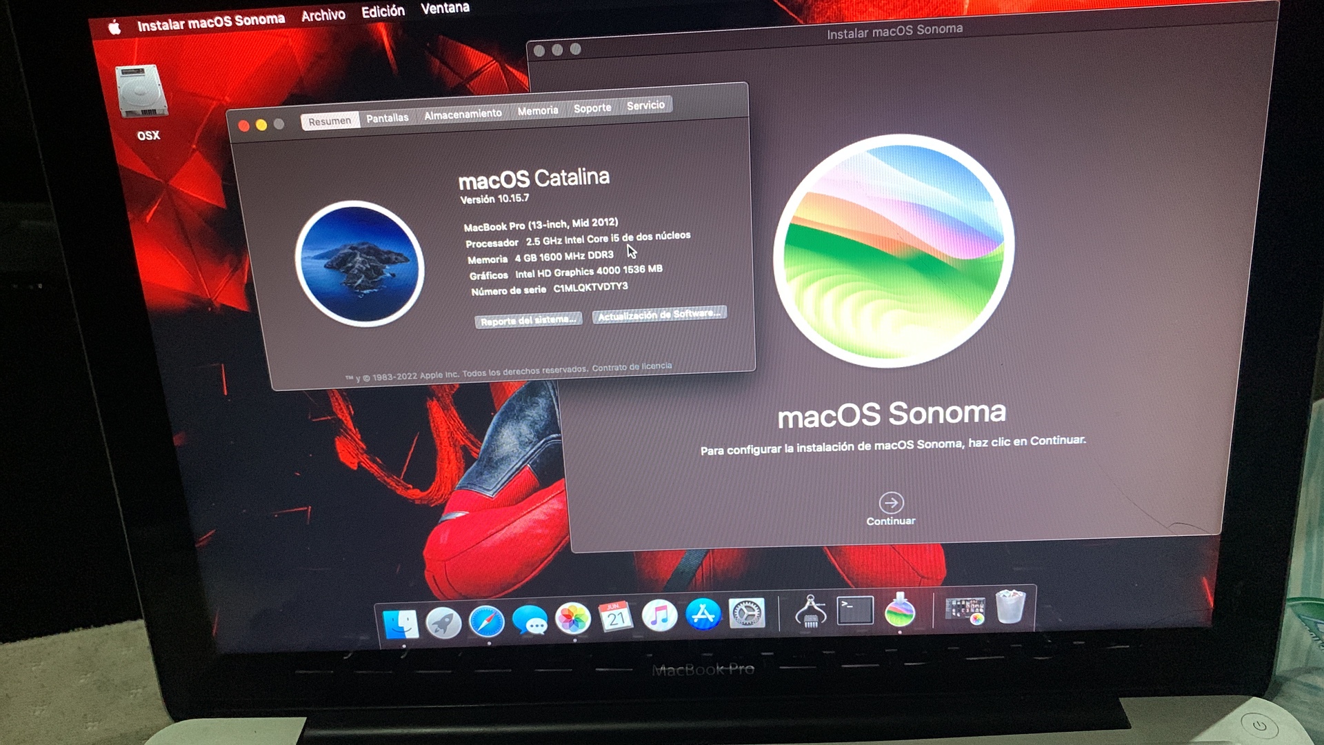 computadoras y laptops - MacBooks pro 2012 en perfecta condiciones solo un crack en la parte derecha  2