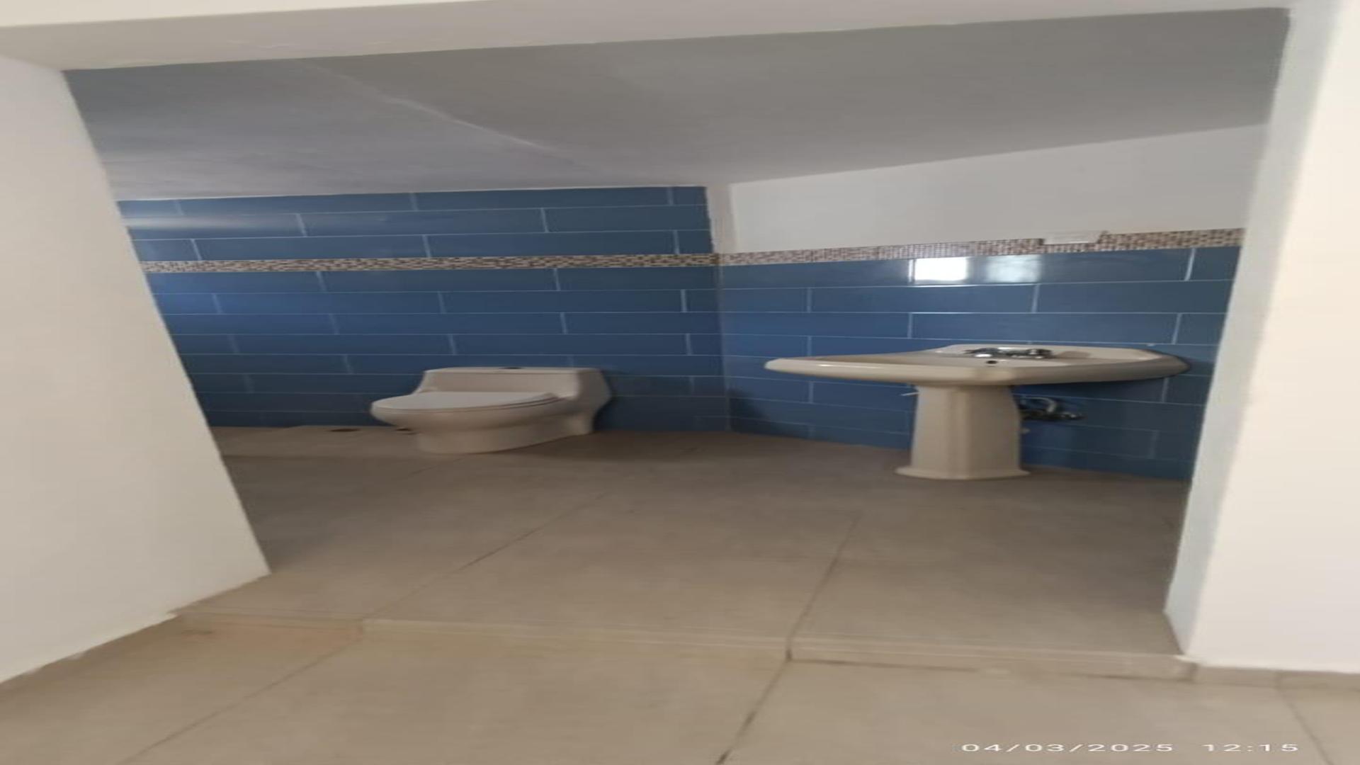 oficinas y locales comerciales - ¡Alquilo Espacio Ideal para Dealer de Vehículos en Bella Vista! 6