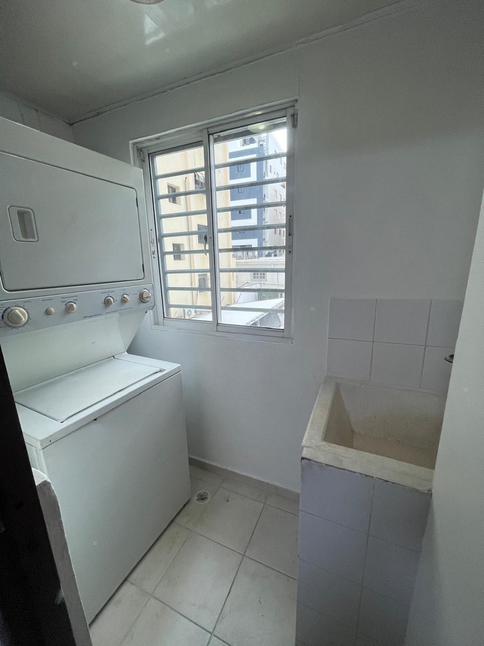 apartamentos - ALQUILO MODERNO APARTAMENTO AMUEBLADO en Bella Vista!
 8