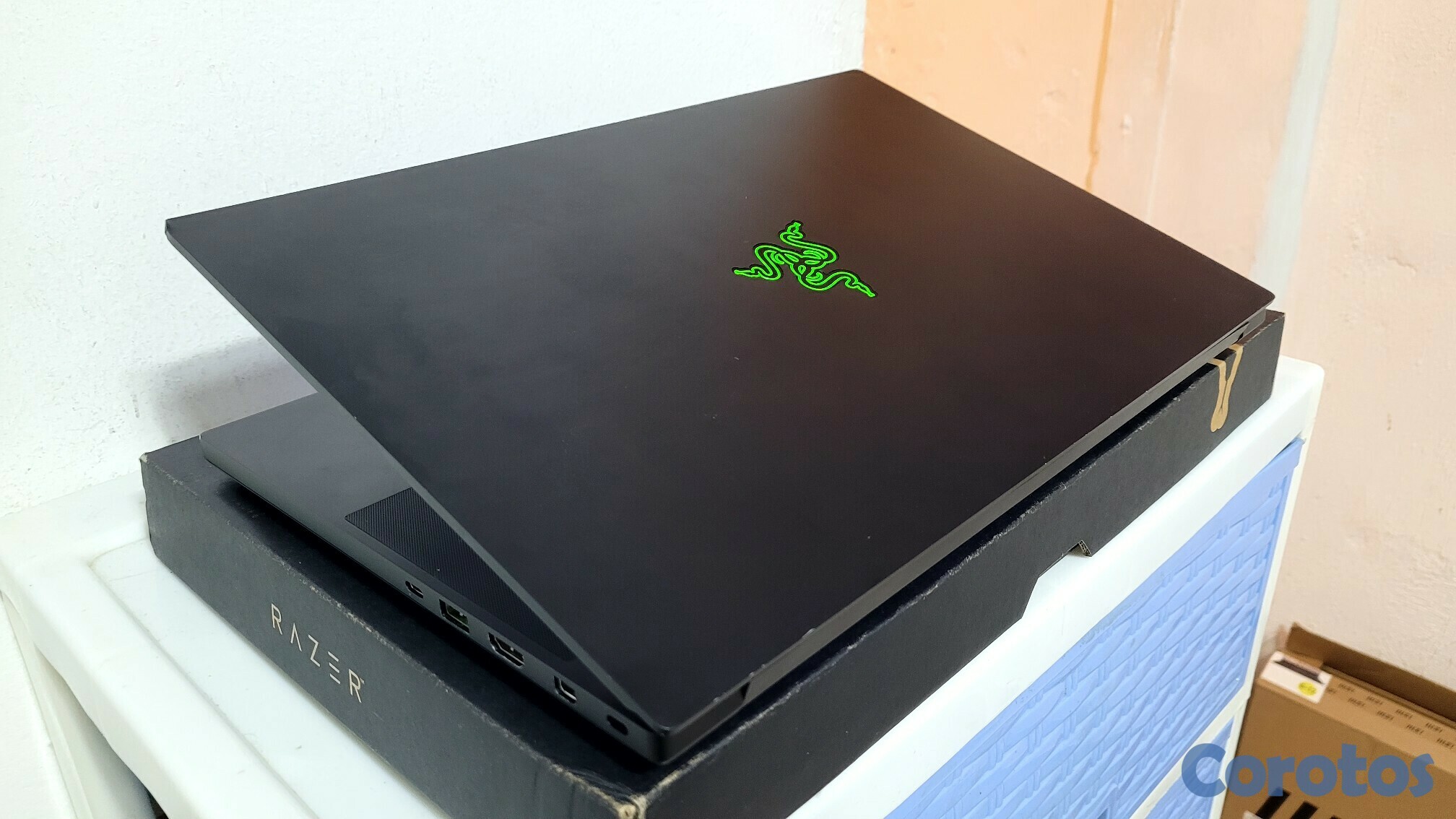 computadoras y laptops - Razer blade Gamer Core i7 9na Gen Ram 16gb nVidea  RTX 2060 6GB 1080p 144hz 3