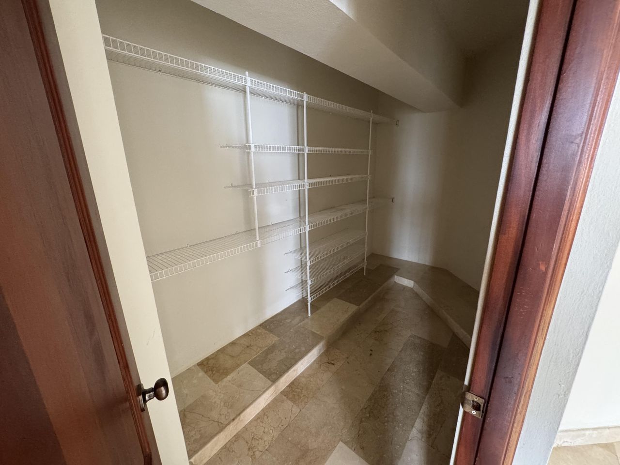 apartamentos - Apartamento en venta en URB. Real 7