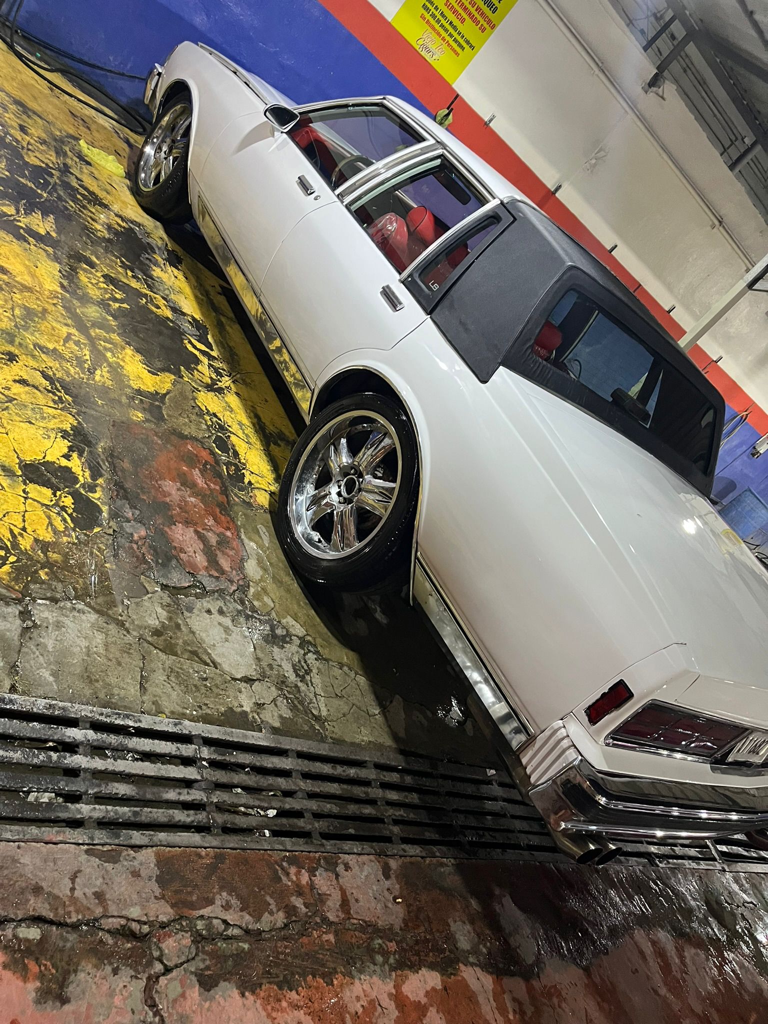 carros - Chevrolet Caprice Classic 
motor v8 
350mil pesos negociable 
esta nítido  2