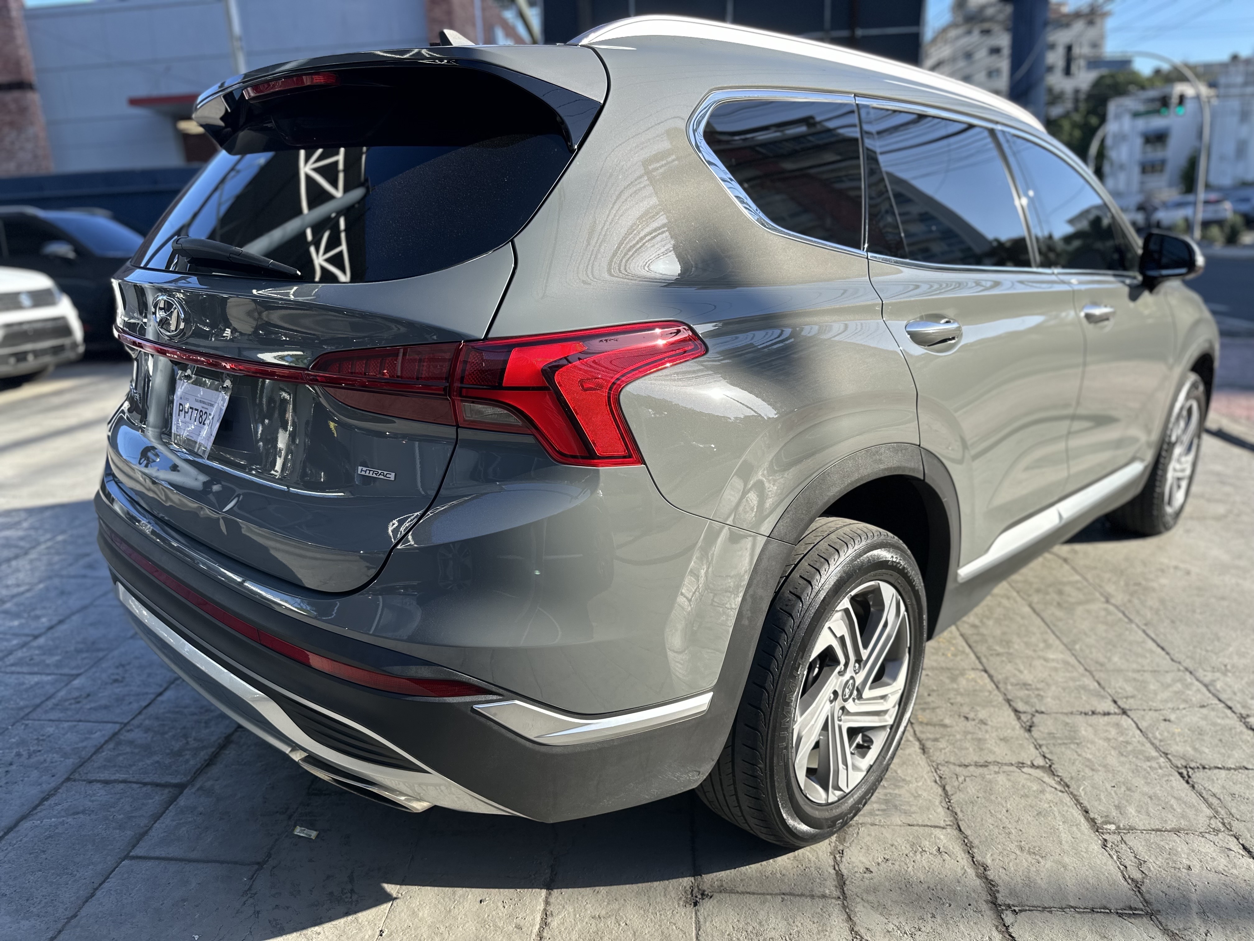 jeepetas y camionetas - HYUNDAI SANTA FE SEL 2022  5