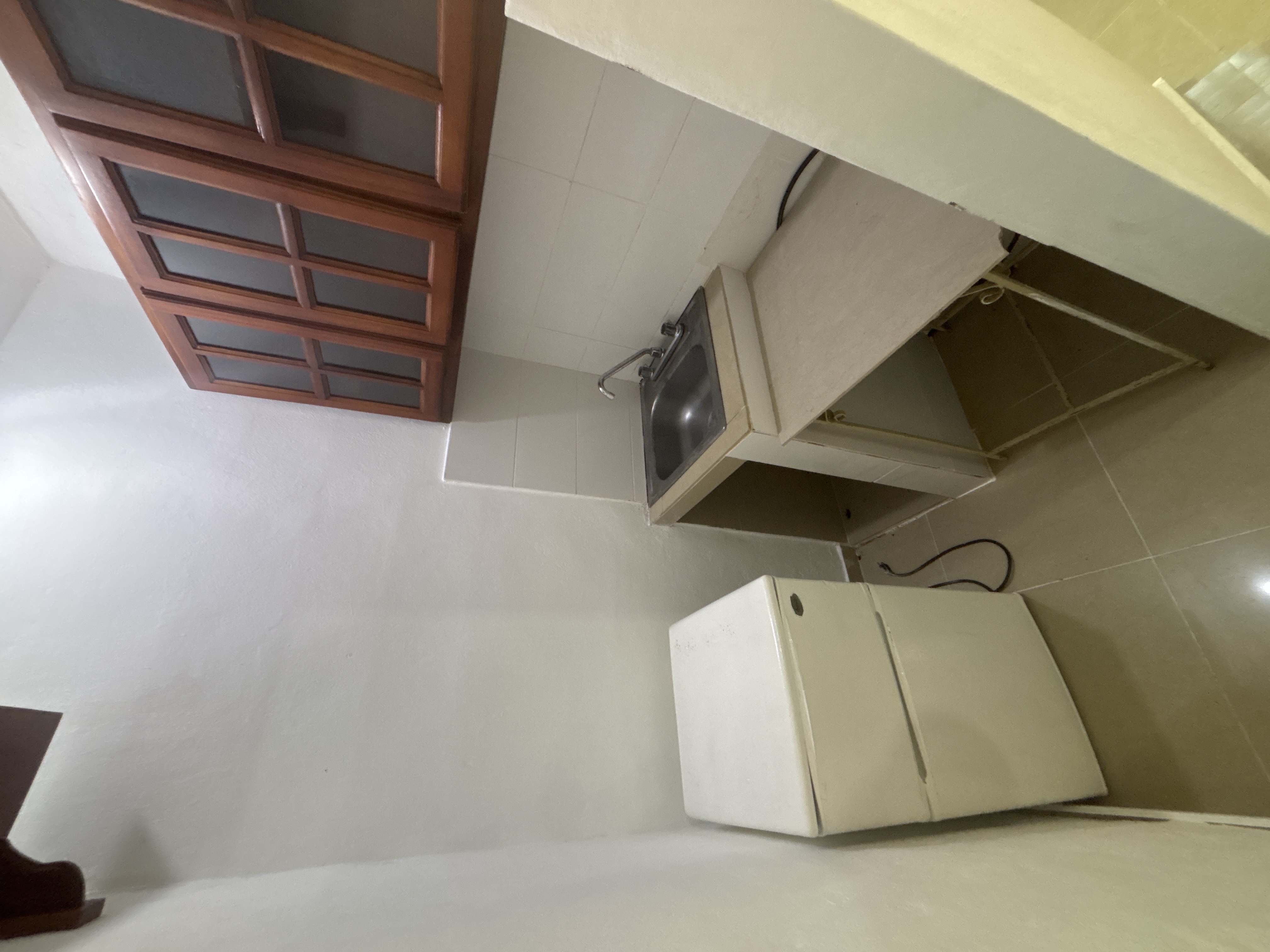 habitaciones y viviendas compartidas - ALQUILO HABITACIÓN- ENS. JULIETA MORALES EXCLENTE OPORTUNIDAD  3
