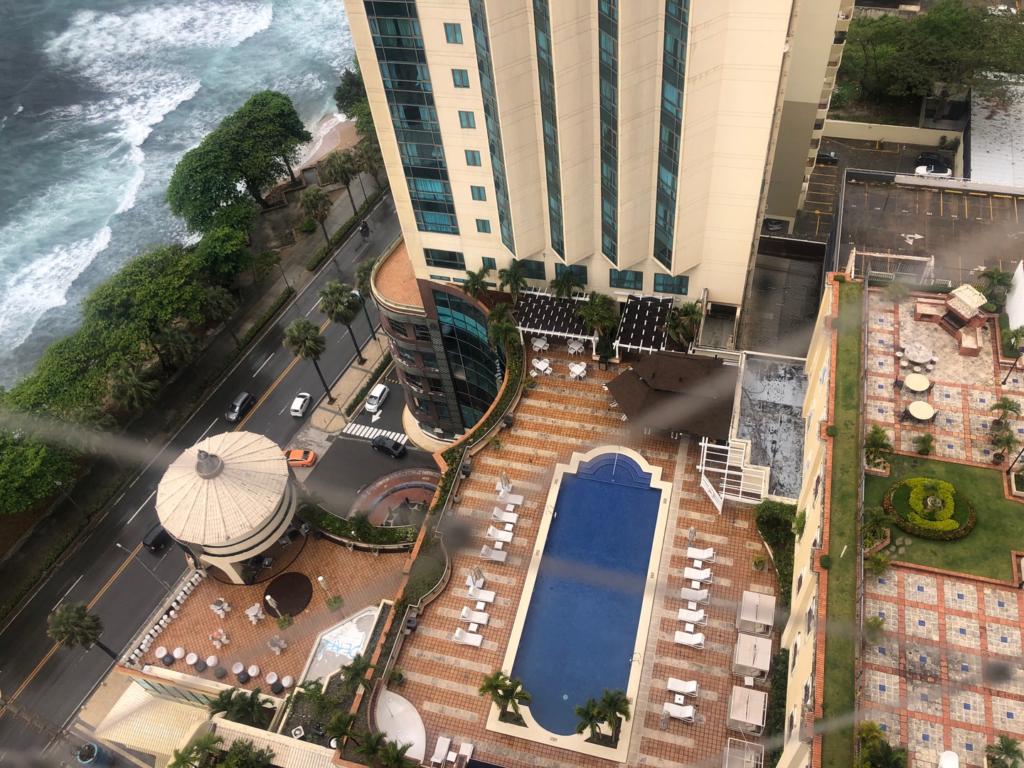 apartamentos - Malecon center oportunidad 4