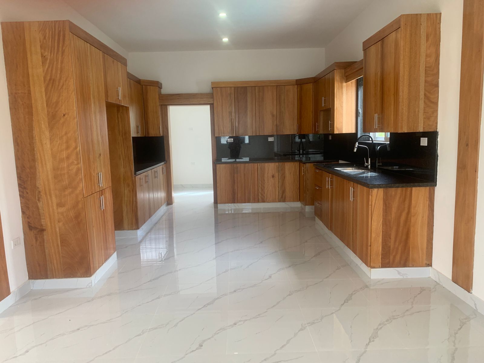 casas - Tu Nuevo Hogar a Minutos del Mar Casa con Piscina 3