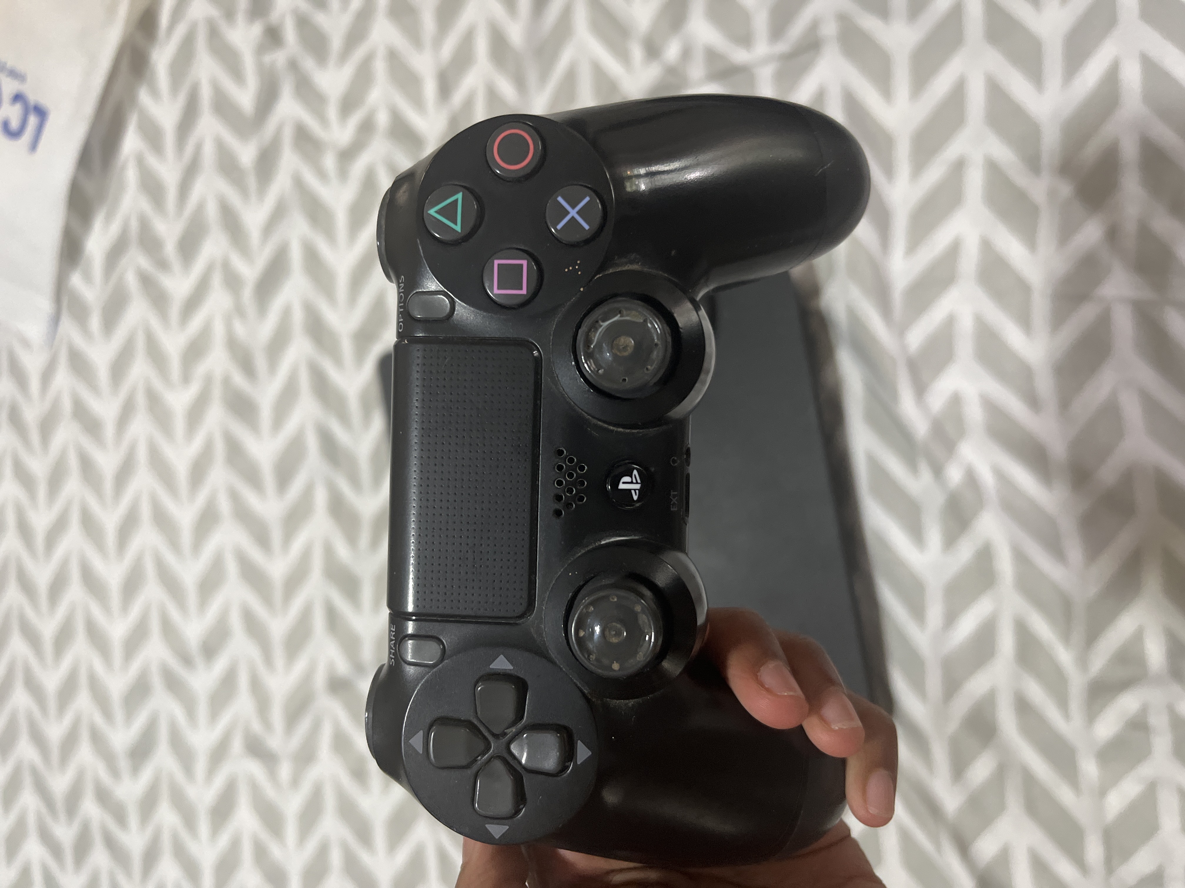 consolas y videojuegos - PS4 Slim usada, Control PS4 y fuente de alimentación  1