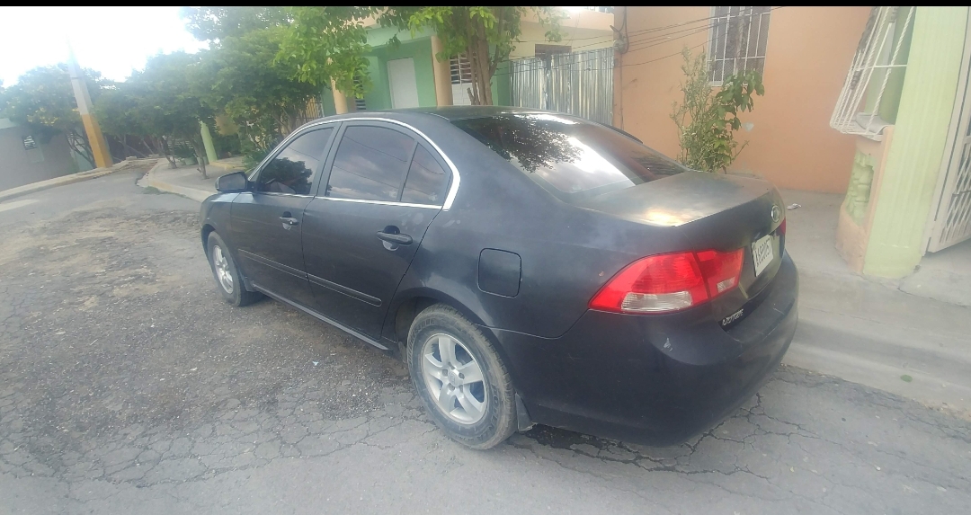 carros - De oportunidad súper cómodo y económico  1