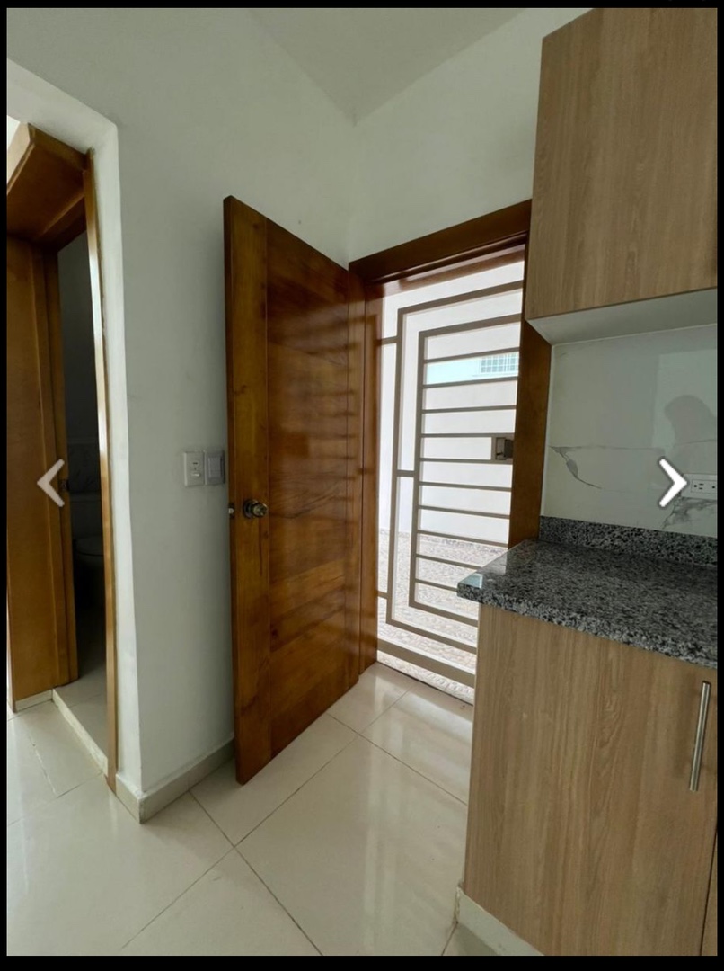 casas - Casa en urbanización Los Planetas, ensanche Isabelita, Santo Domingo Este. 6
