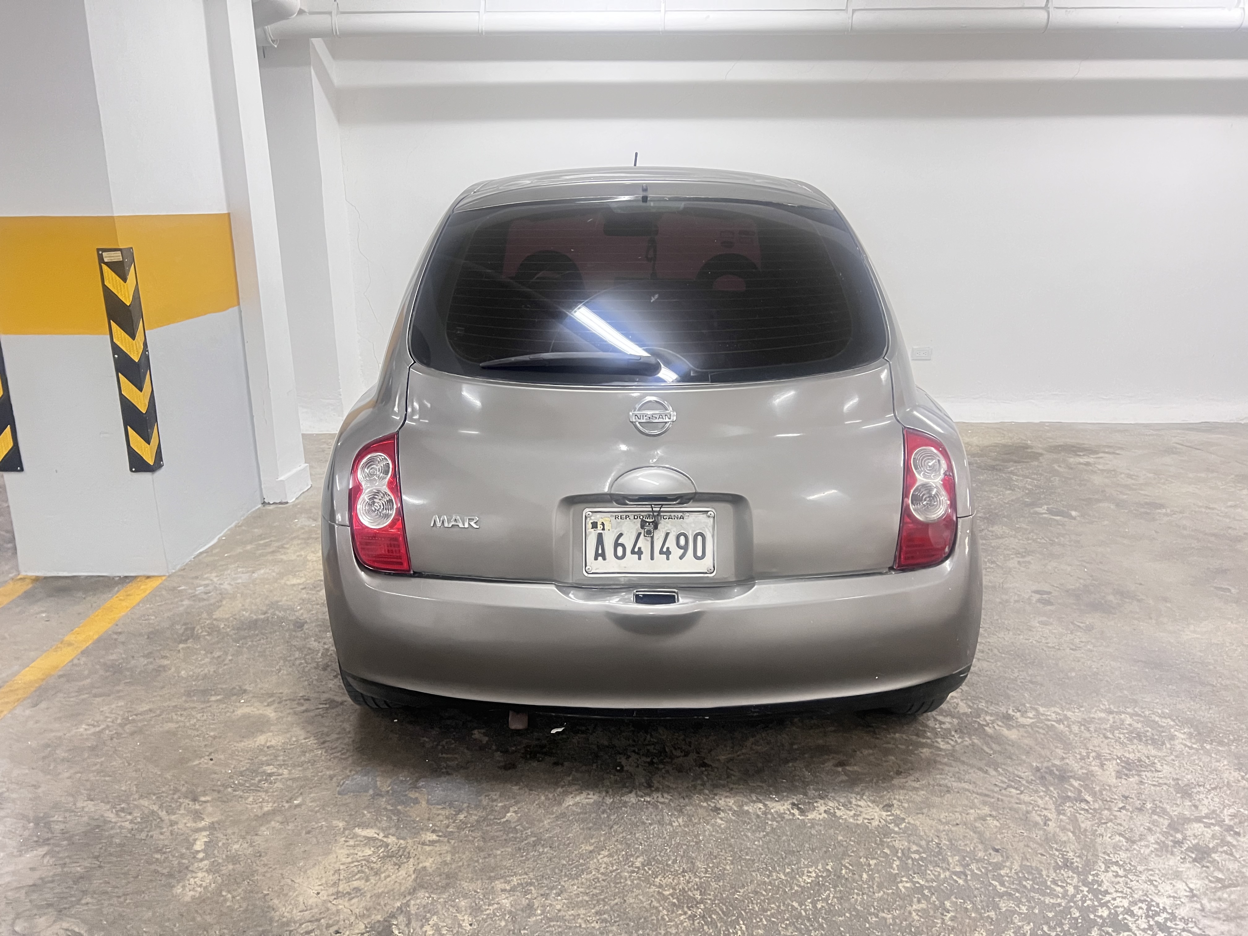 carros - Se Vende Nissan March 2009 2