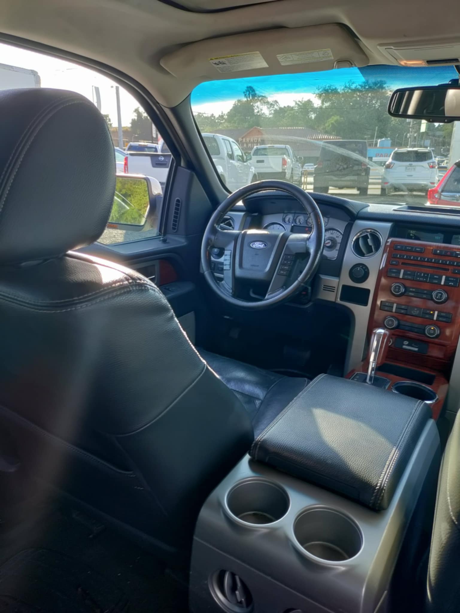 camiones y vehiculos pesados - ford f150 2010 con 83,000 millas en exelentes cond 4