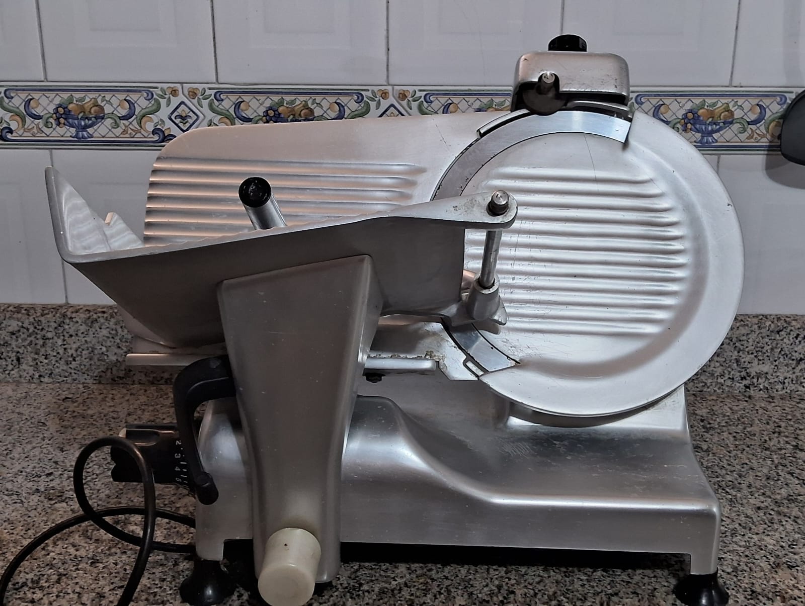 equipos profesionales - Vendo Rebanadora de embutidos  5