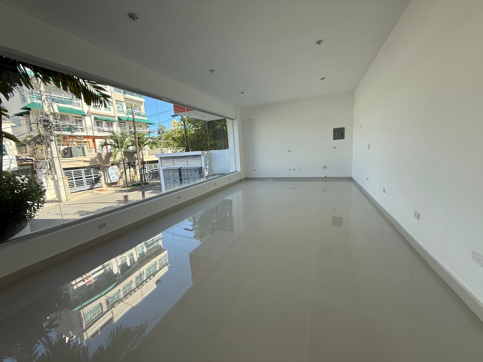 oficinas y locales comerciales - ✅Alquiler de LOCALES COMERCIALES 
                    📍 Mirador Sur
