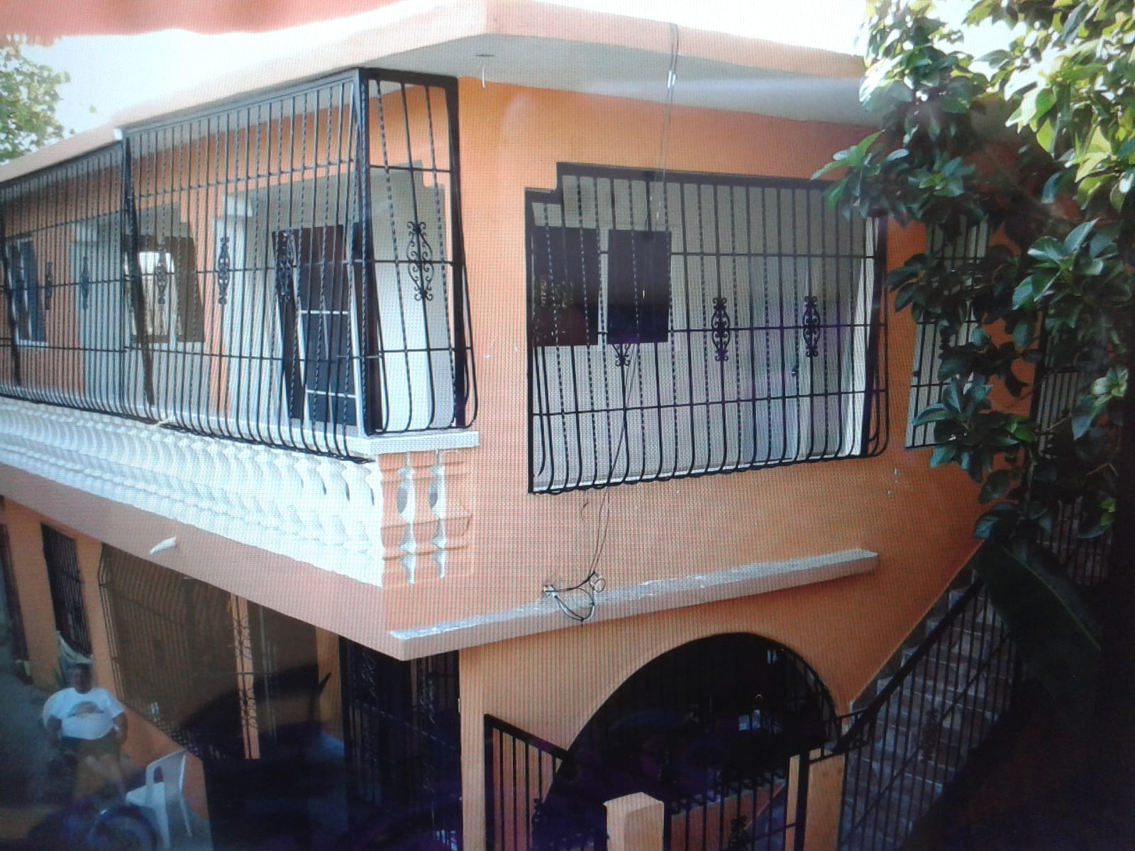 casas - SE VENDE CADA DE 2 NIVELES + 2 SOLARES EN NIGUA 4