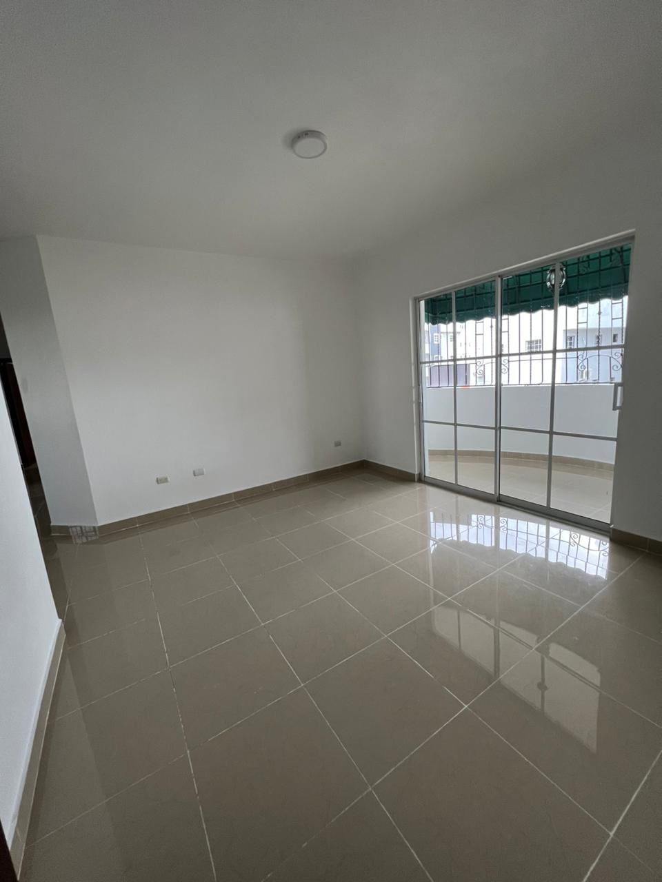 apartamentos - SE ALQUILA APARTAMENTO EN SANTIAGO. 4