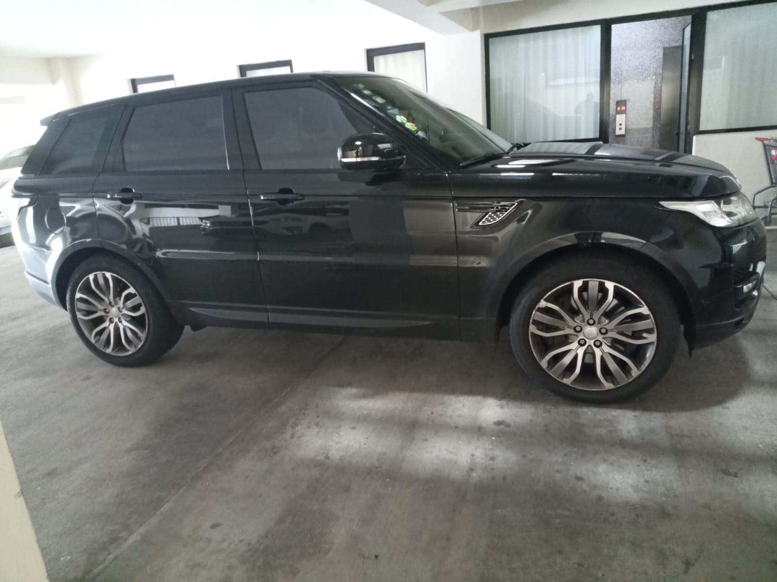 jeepetas y camionetas - Land Rover RangeRover Sport 2015 TDV6  3