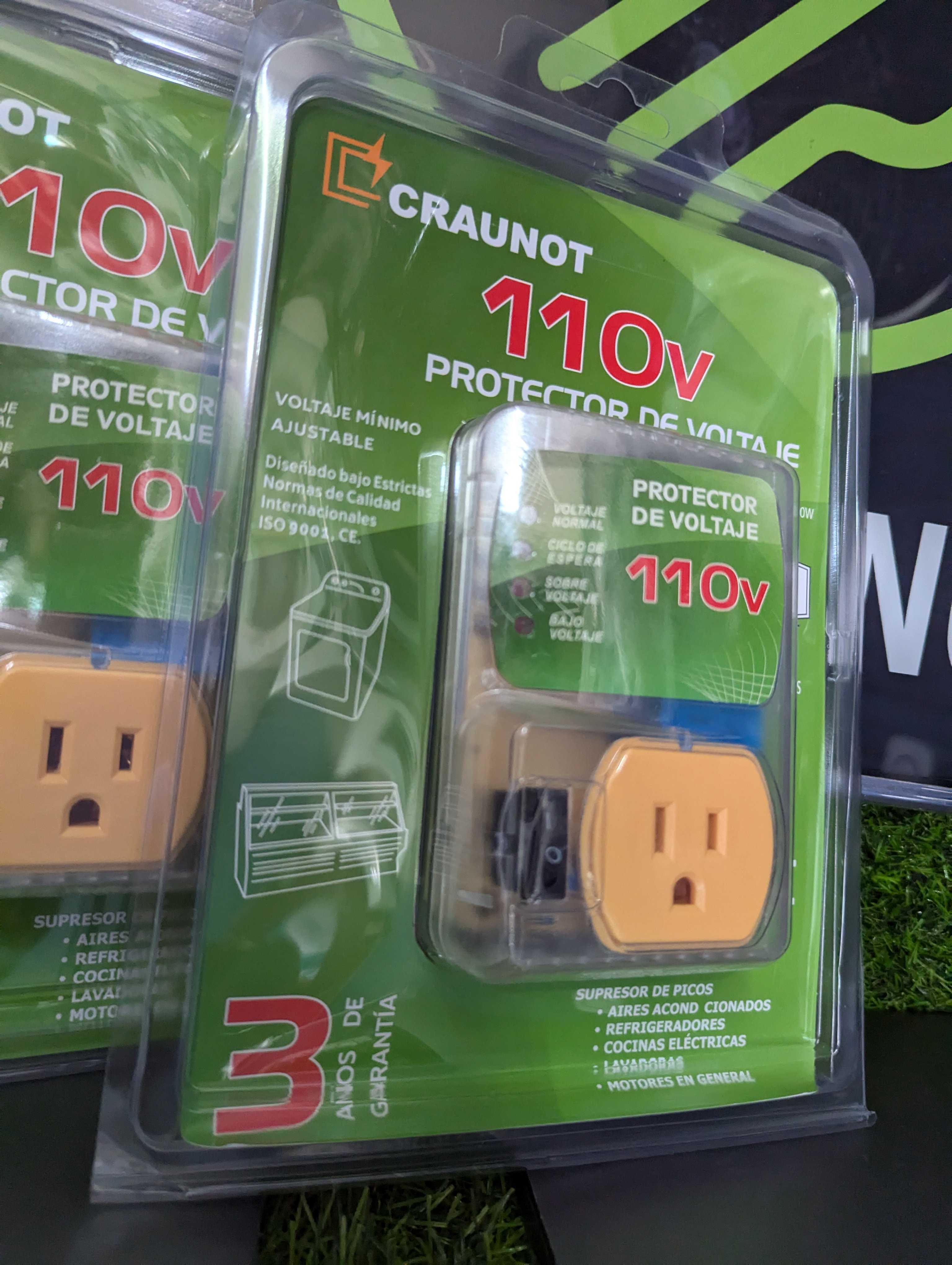 accesorios para electronica - protector de voltajes  4