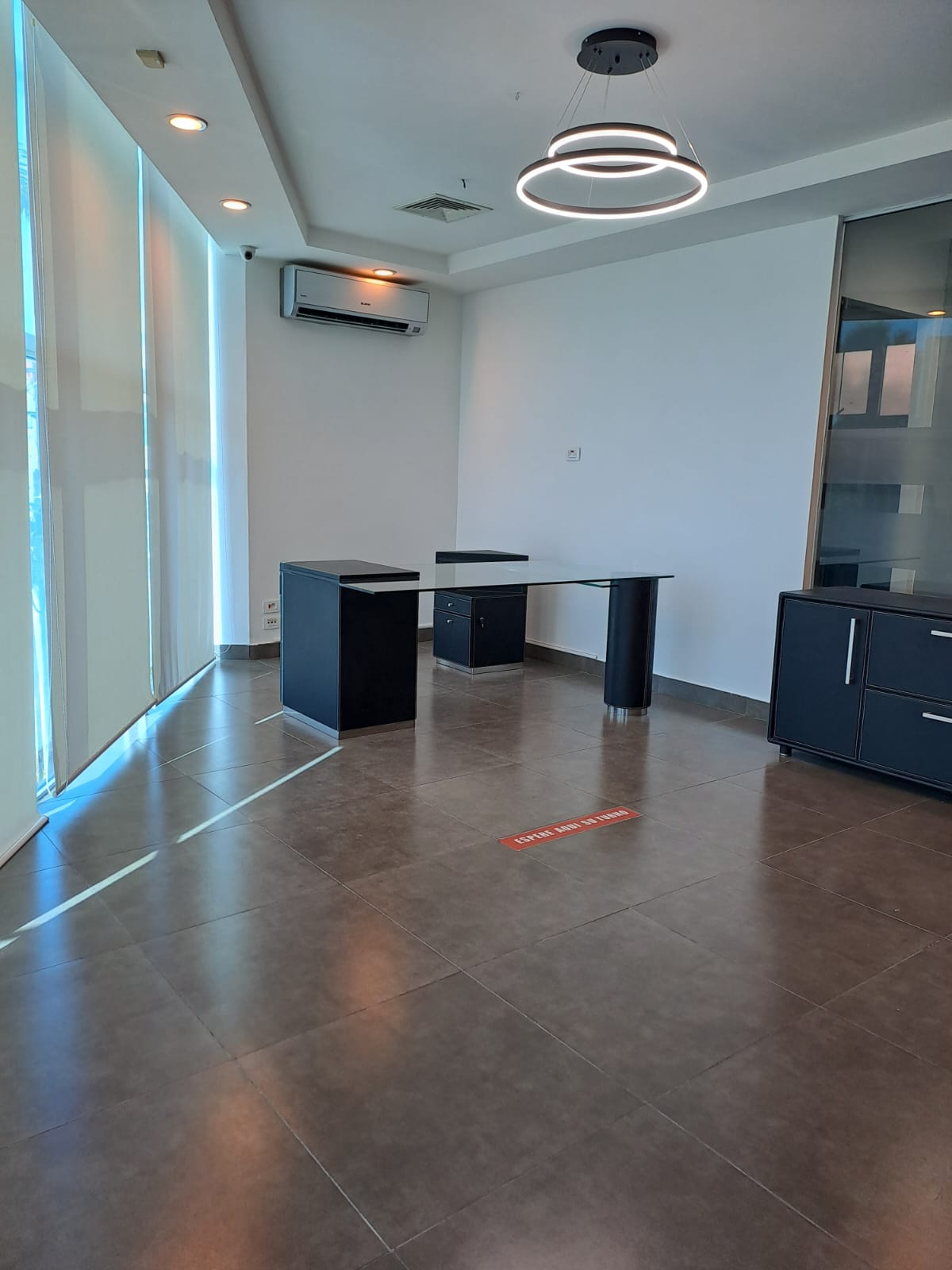 oficinas y locales comerciales - Alquilo oficina  edifcorporativo arroyo hondo viej 6