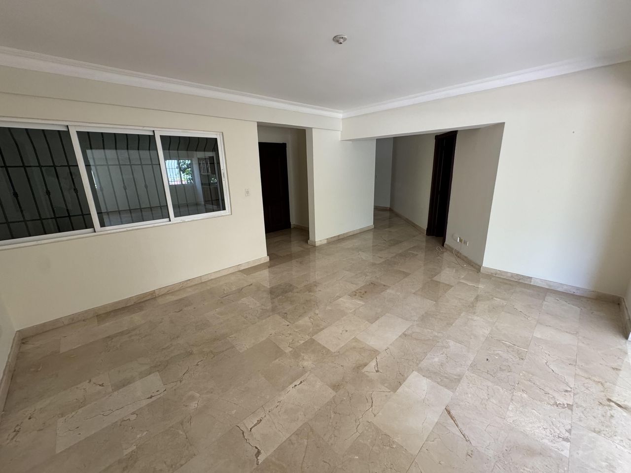 apartamentos - Apartamento en venta en URB. Real 8