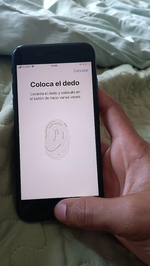 celulares y tabletas - Iphone se 2022 como nuevo  7