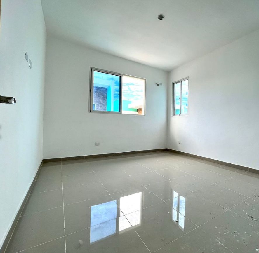 casas - Se rentan casas de dos niveles ubicadas en Prado oriental  5